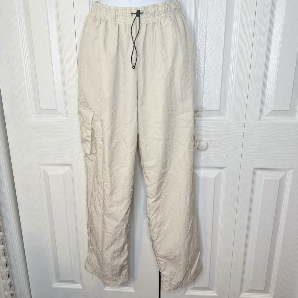 Nike Womens Lined Cargo Pants SZ S Cream Beige Parachute Track Gorpcore Utility